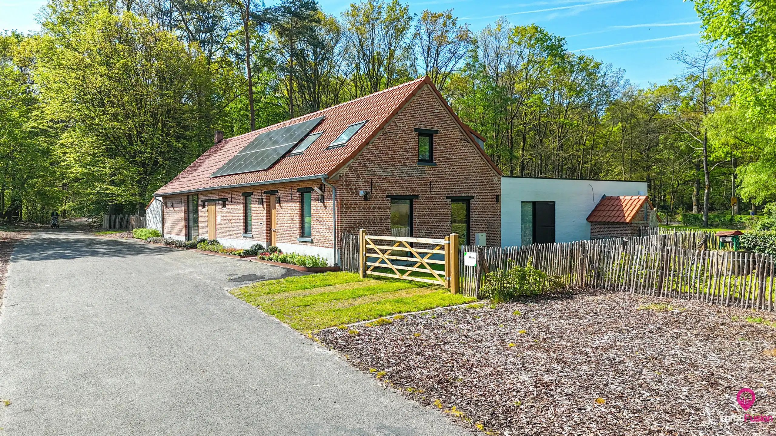 Multifunctioneel horecapand op een perceel van 1.9 hectare! foto 46