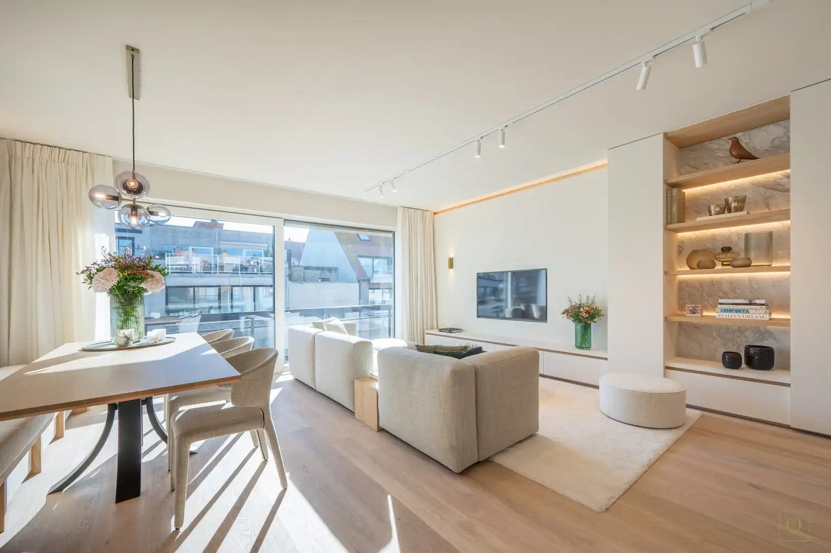 Luxueus gerenoveerd appartement vlakbij de winkels, het strand en de zee. foto 4
