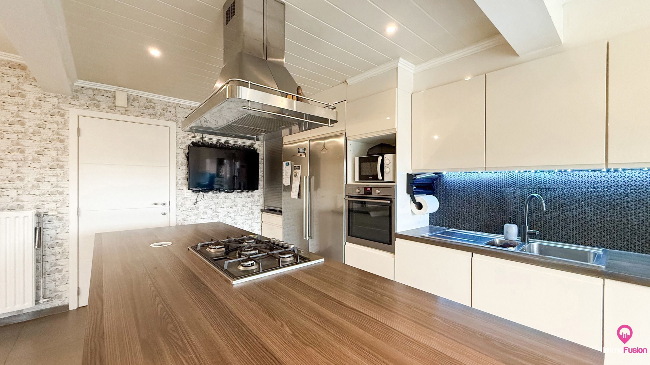 Ruime woning met mogelijkheid tot zelfstandige activiteit! foto 14