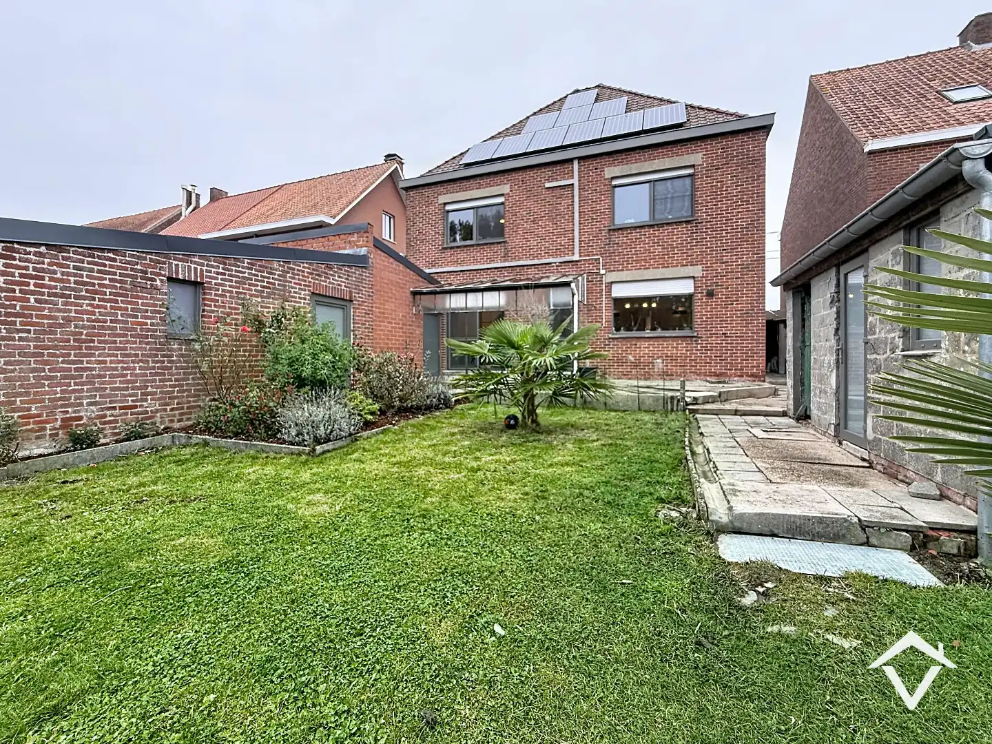 Instapklare woning met 3 slaapkamers, grote tuin en garage te Staden foto 12