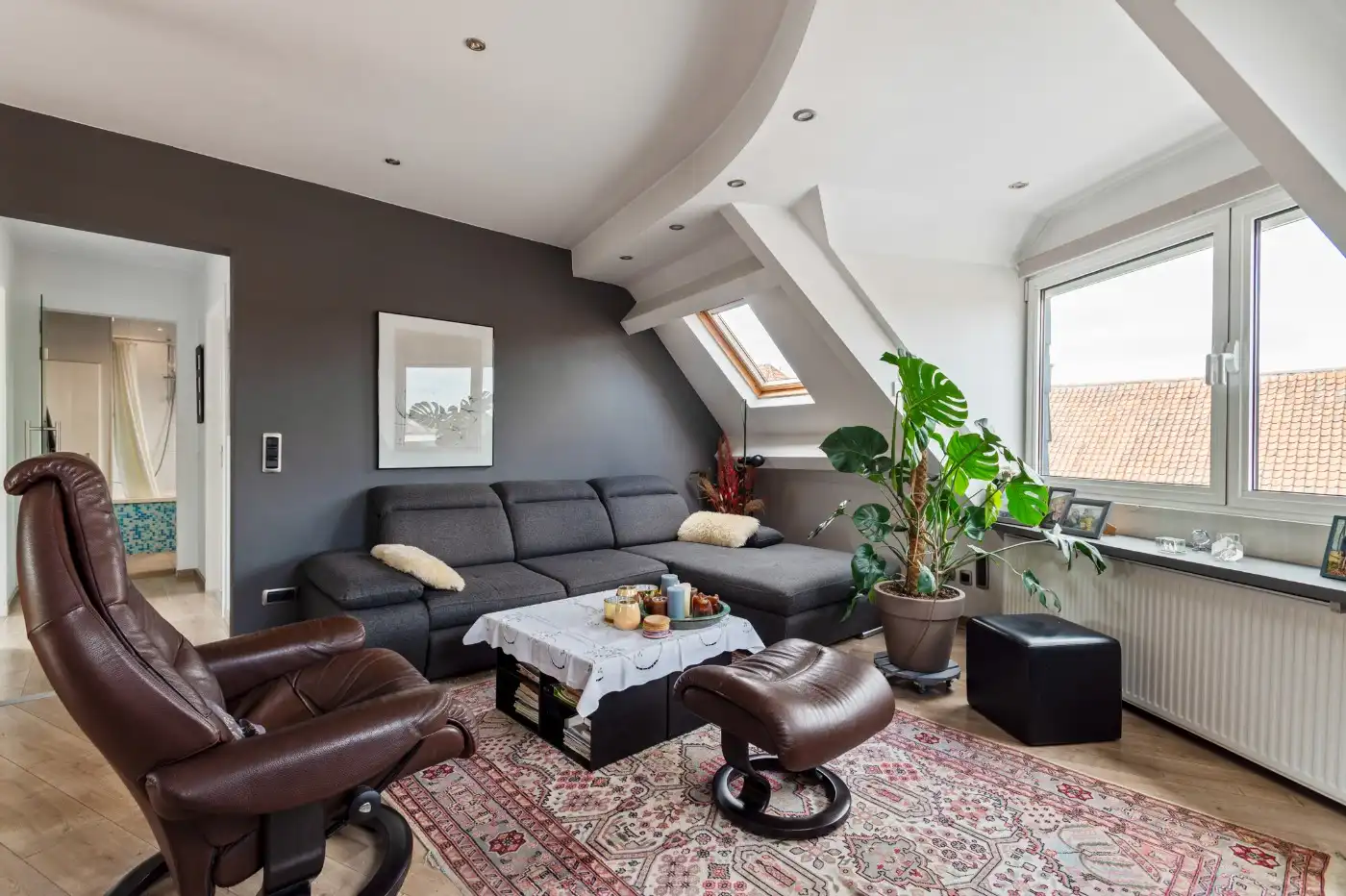 Ruim dakappartement op 2e verd. met 3 slpk., zuid-terras en mogelijks garage foto 5