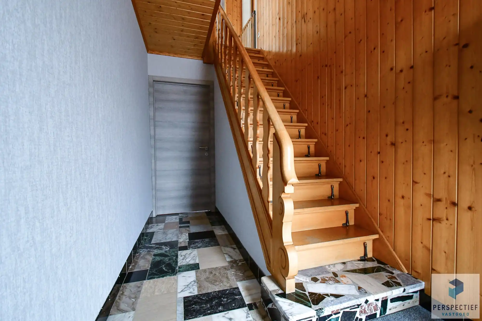 BEZOEKMOMENT ZATERDAG 31/01 VAN 13U TOT 15U | Rustig gelegen ruime halfopen woning met recent bijgebouw/garage op 454m² foto 11