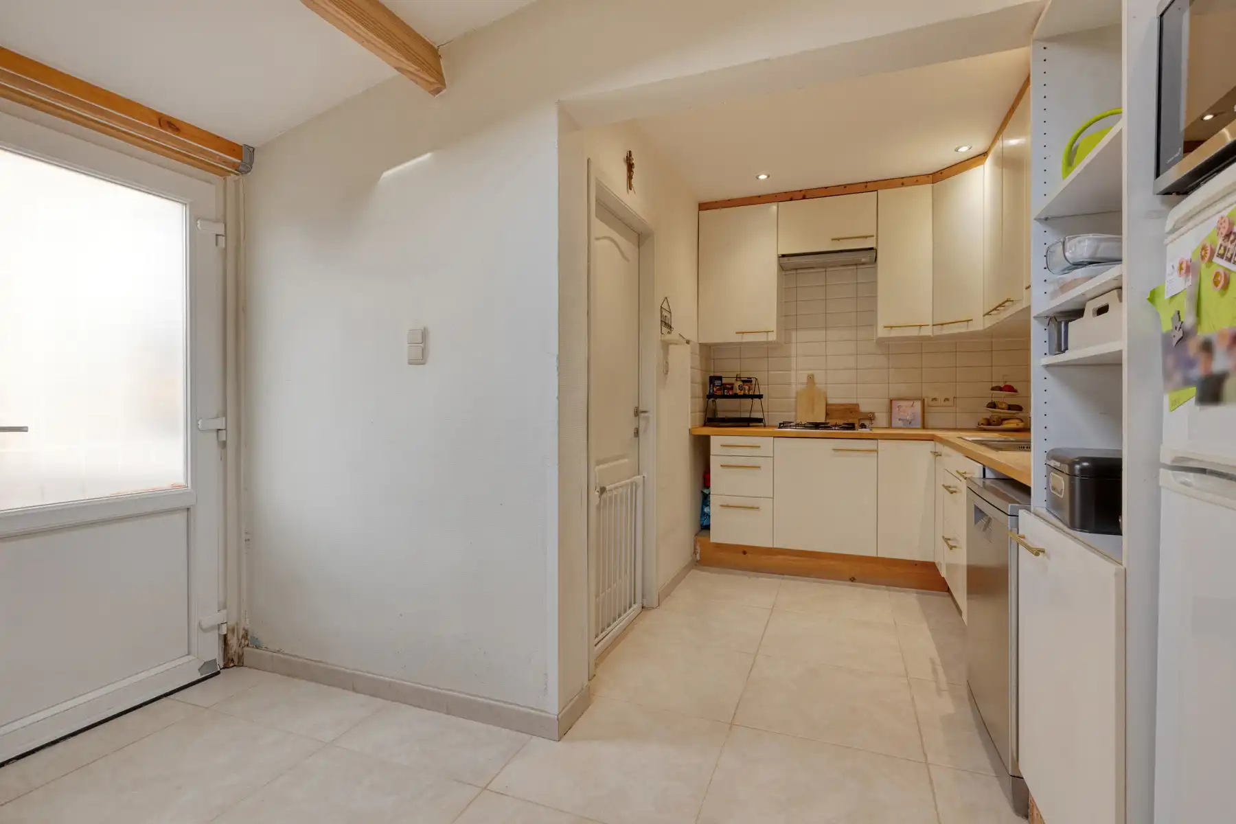 Instapklare woning met 3 slaapkamers en ruime tuin foto 9