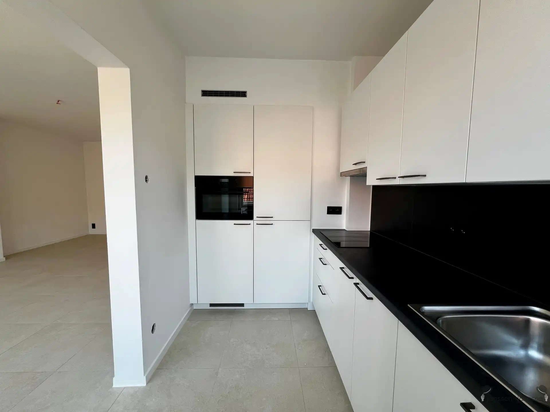 Ruim 2 slpk appartement in centrum foto 4