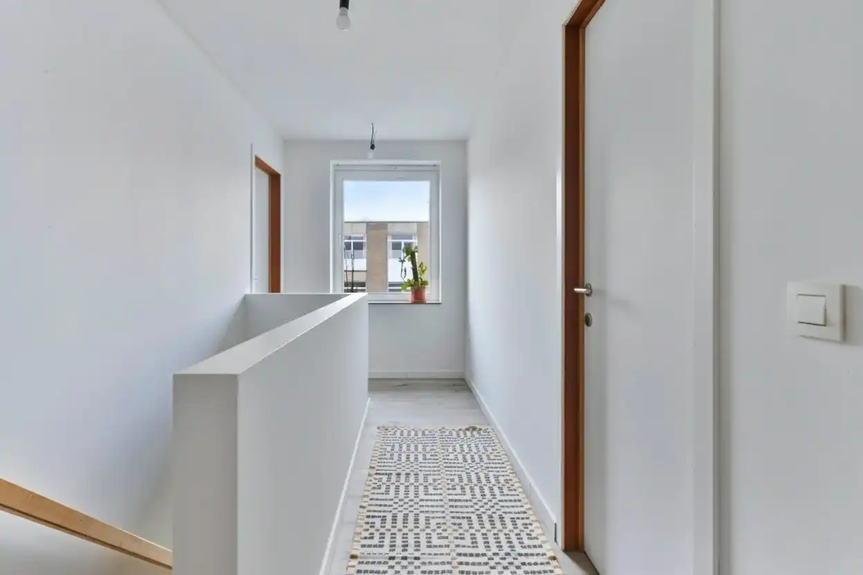 Ruime nieuwbouw met home-office, 3 slaapkamers, tuin met uitweg & garage. (aankoop aan 2% mogelijk!) foto 14