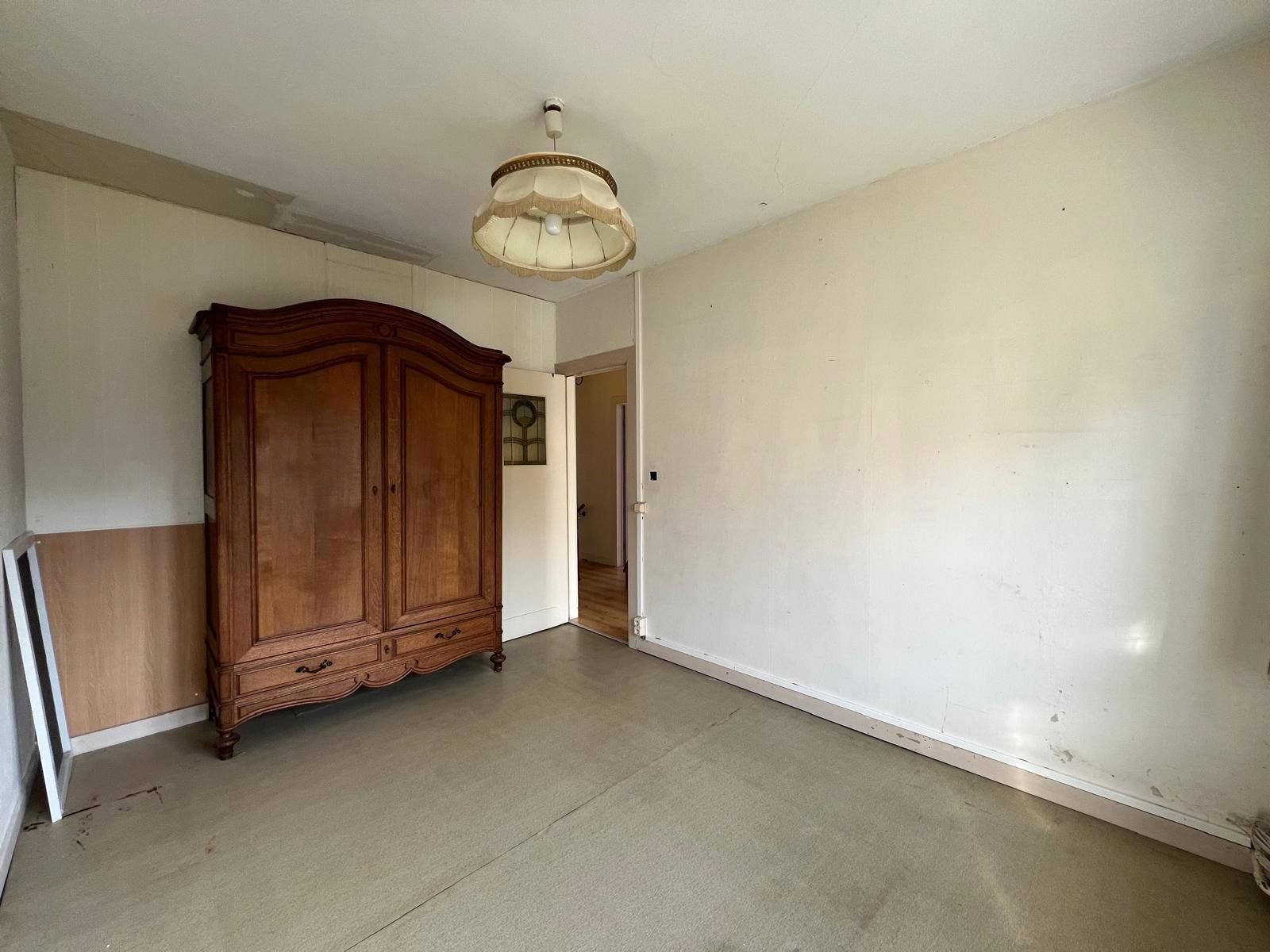 Charmant vilaatje uit 1929 in rustige straat te Sint-Idesbald: 4 Slaapkamers (5 mogelijk) , Tuin & Garage. foto 30