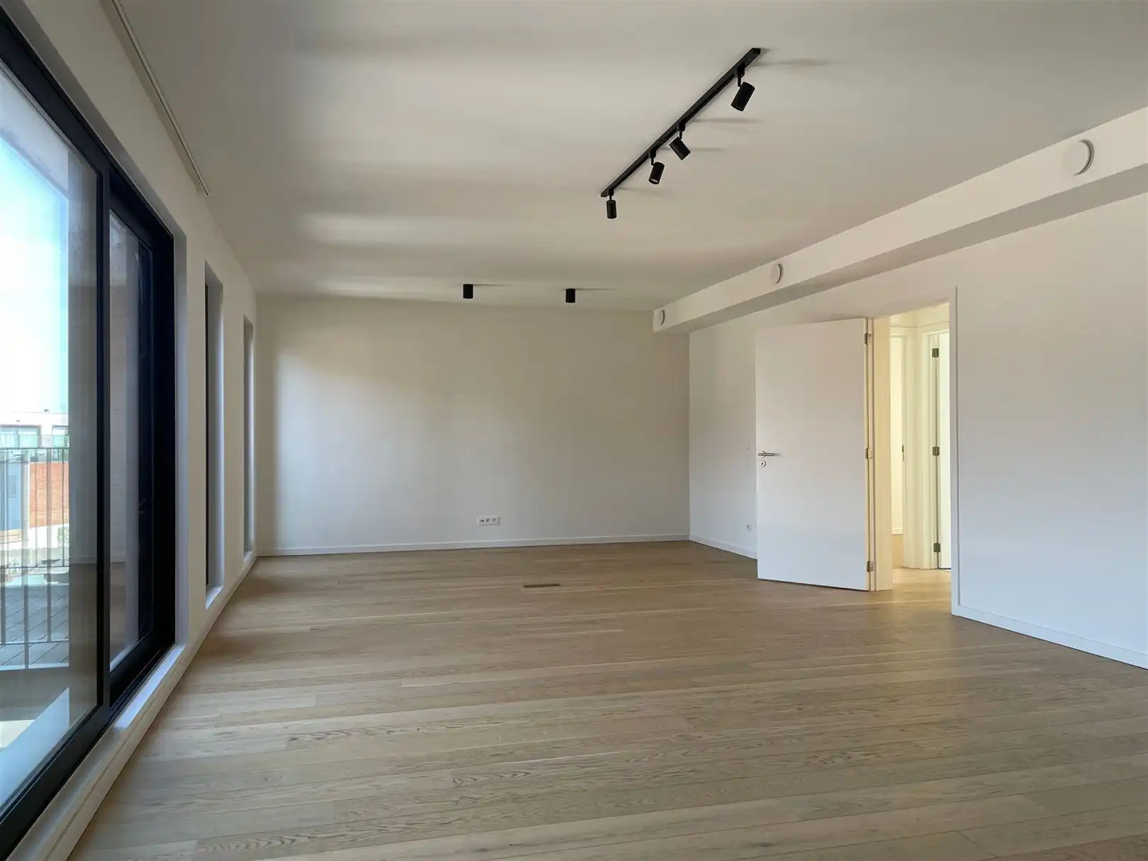 Recent appartement met twee slaapkamers in Ekeren foto 4