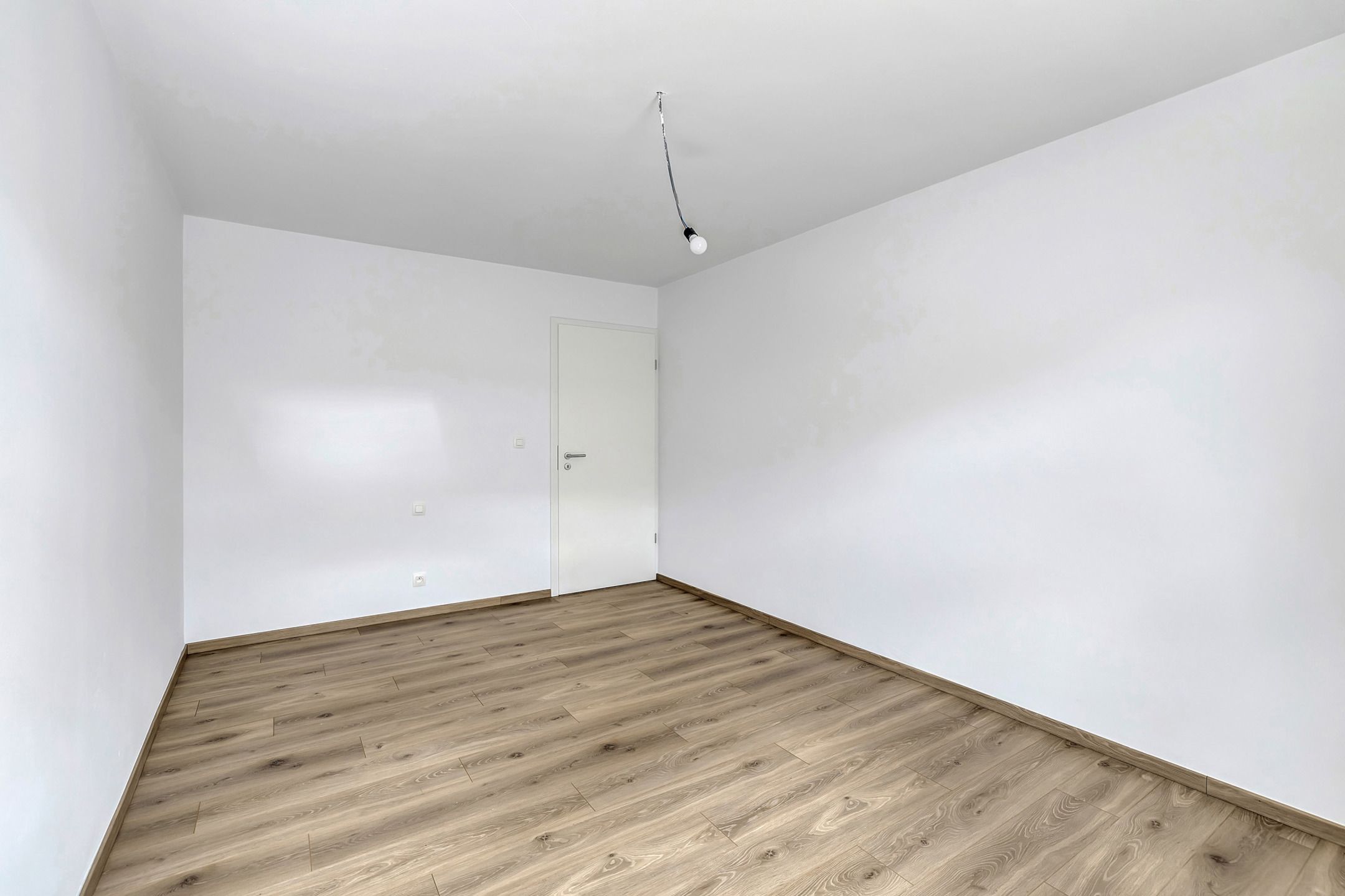 Nieuwbouwwoning met 4 slaapkamers en uitstekende verbinding foto 11