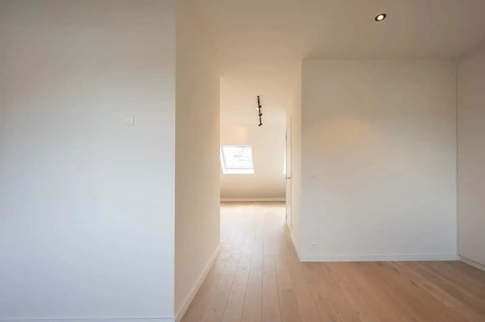 Uitzonderlijk ruime triplex met 4 slaapkamers gelegen in het centrum van Knokke. foto 22