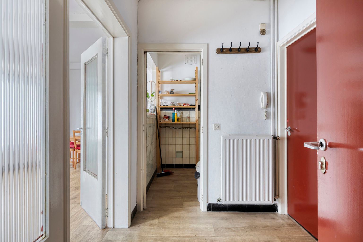 Opbrengsteigendom met 2 appartementen en garage foto 5