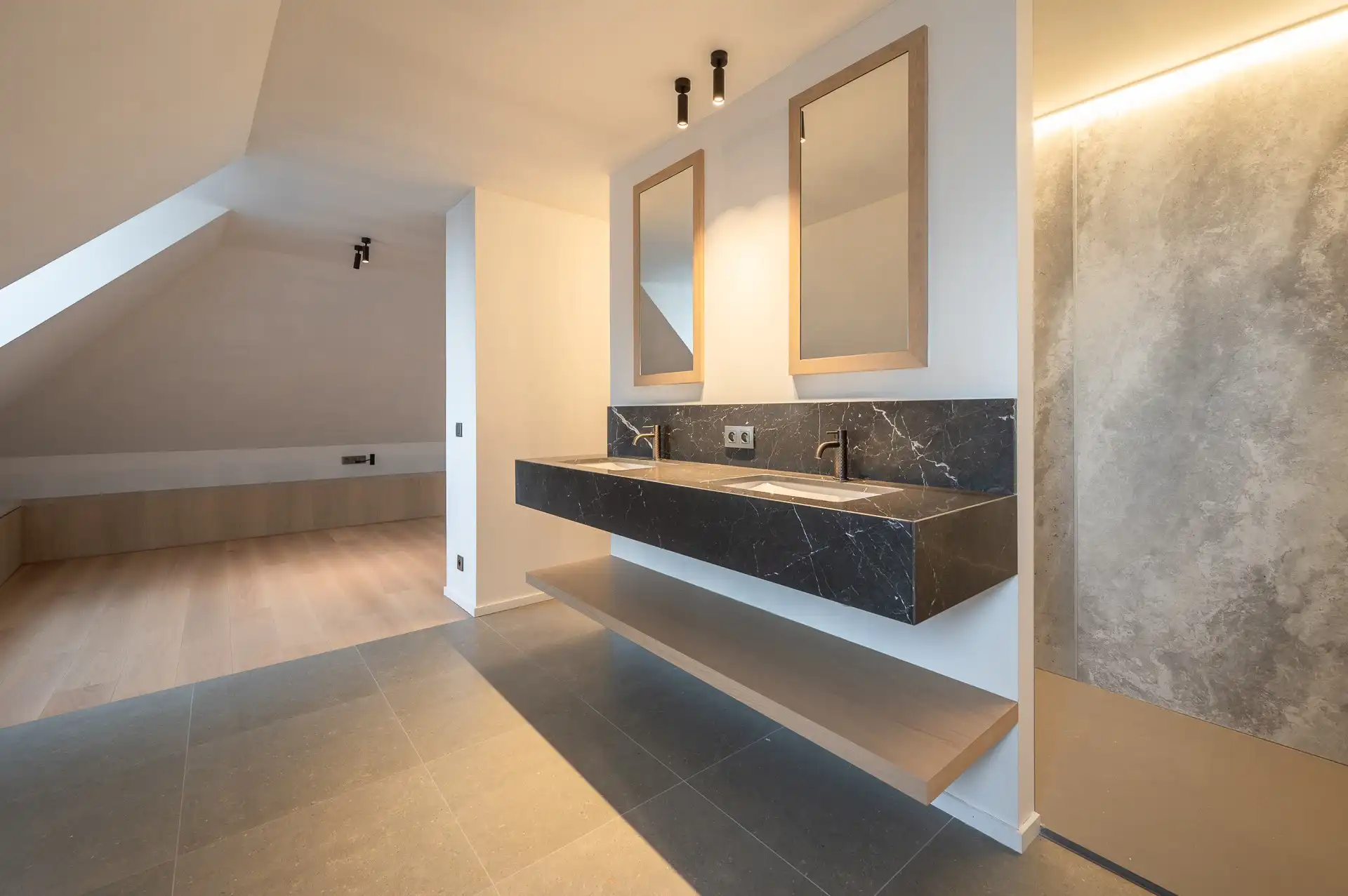 Exclusieve hoekduplex van 427 m² met frontaal zeezicht foto 19