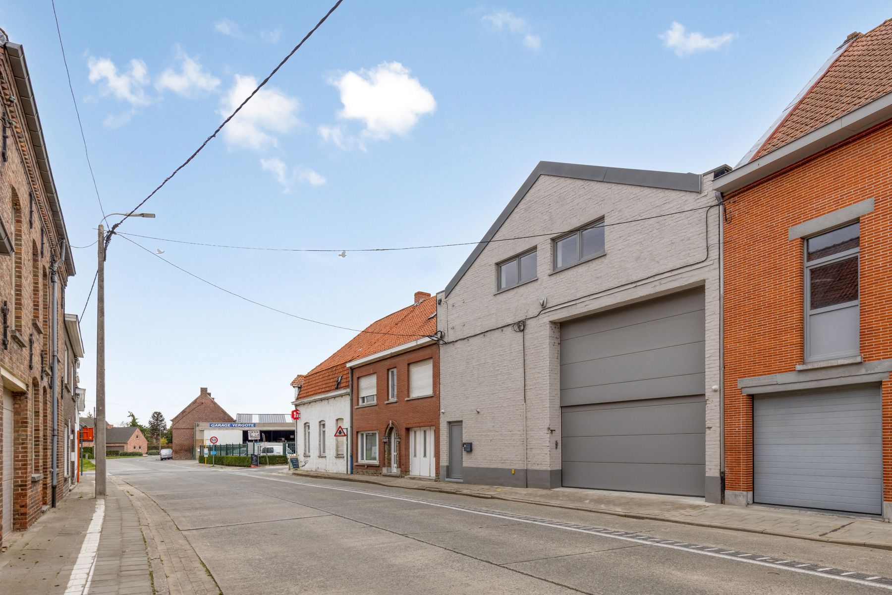 Recent vernieuwde loods met bovenliggend luxe appartement ! foto 44