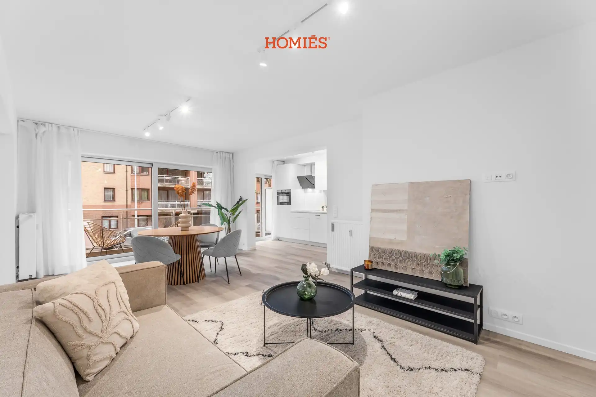 Volledig gerenoveerd 1-slpk app met twee terassen foto 5