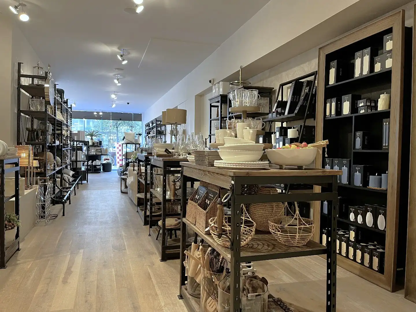 Groot verhuurd handelspand Dumortierlaan 35 te koop  foto 3