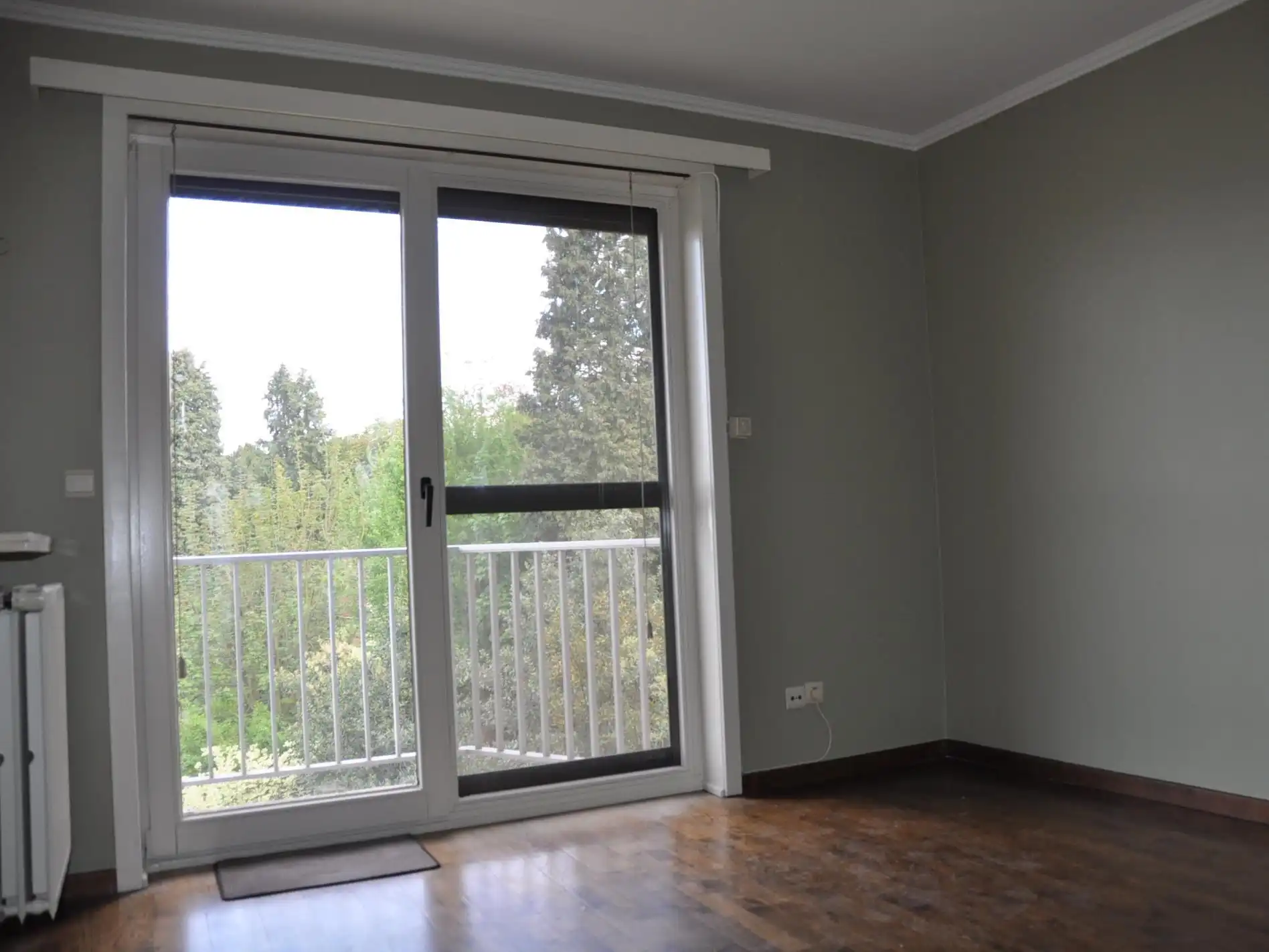 Ruim en verzorgd appartement met 2 slaapkamers in residentiële buurt - garagebox mogelijk. foto 9