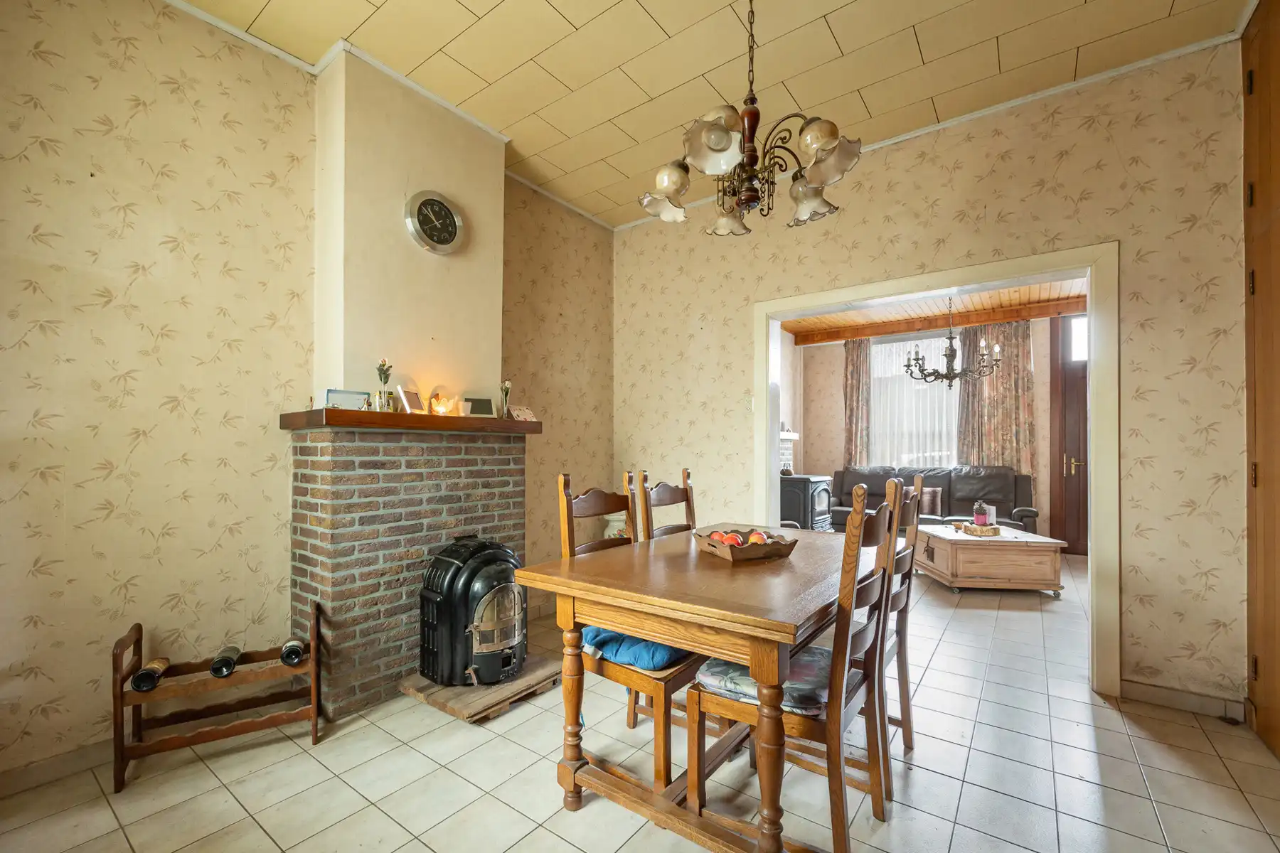 Totaal te renoveren EGW met 2 slpk, diepe tuin en fietsgang foto 4