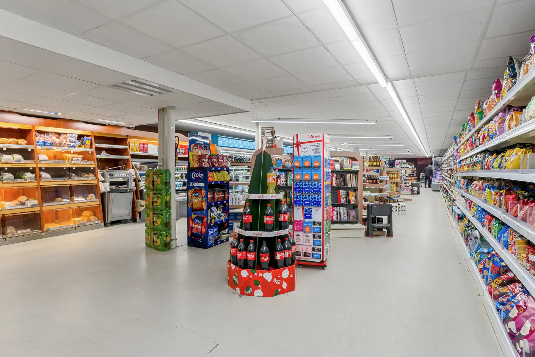 Verzorgd handelspand met comfortabele woonst foto 2