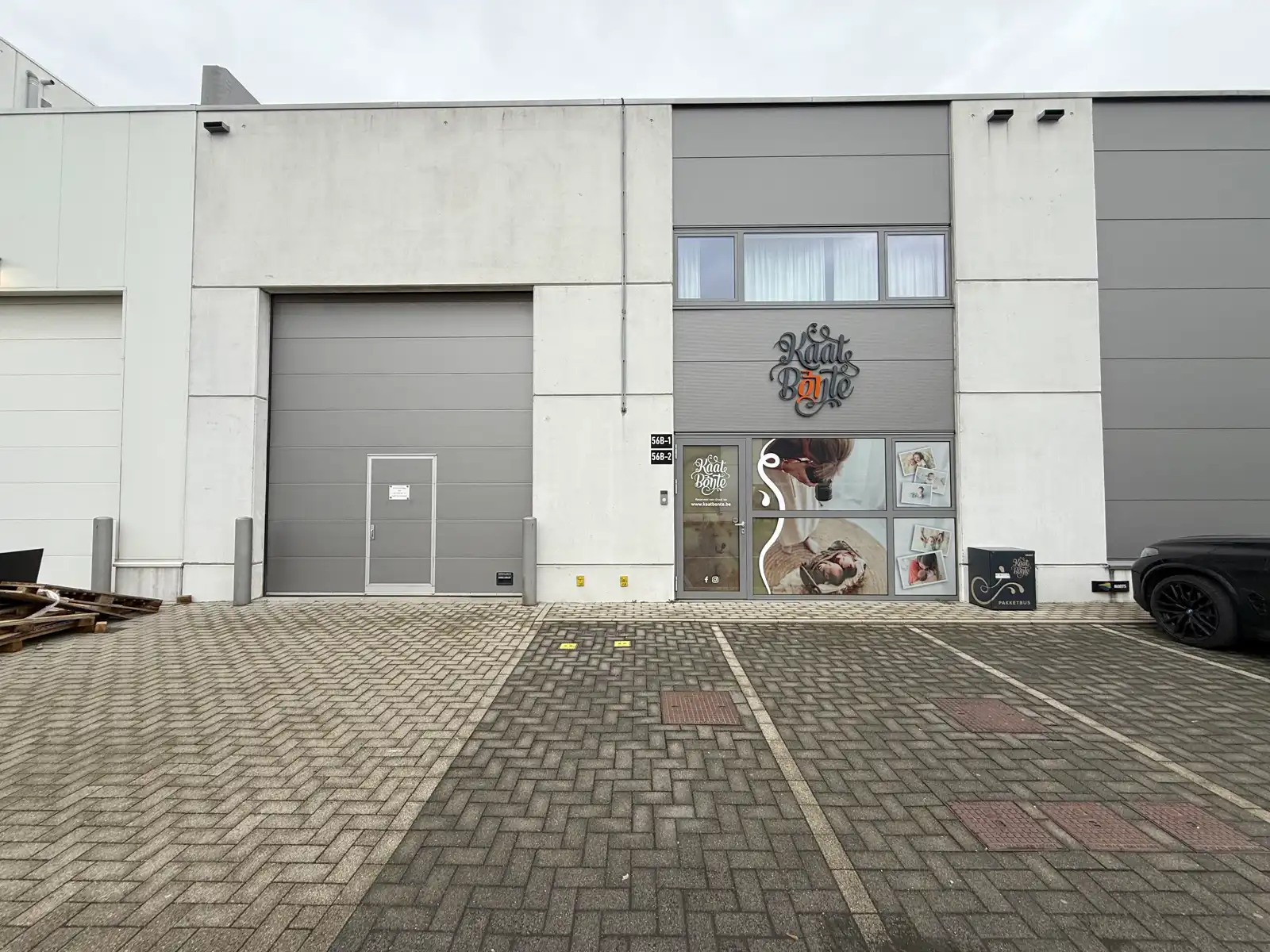 Perfect afgewerkt industriepand met kantoor en loods foto 2