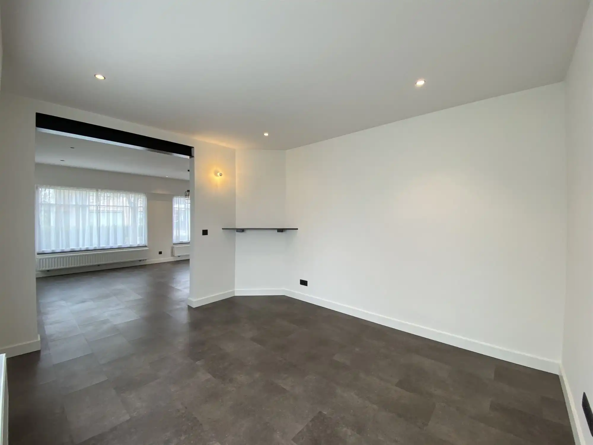 prachtig gerenoveerde woonst met 5 slaapkamers en 2 garages foto 6