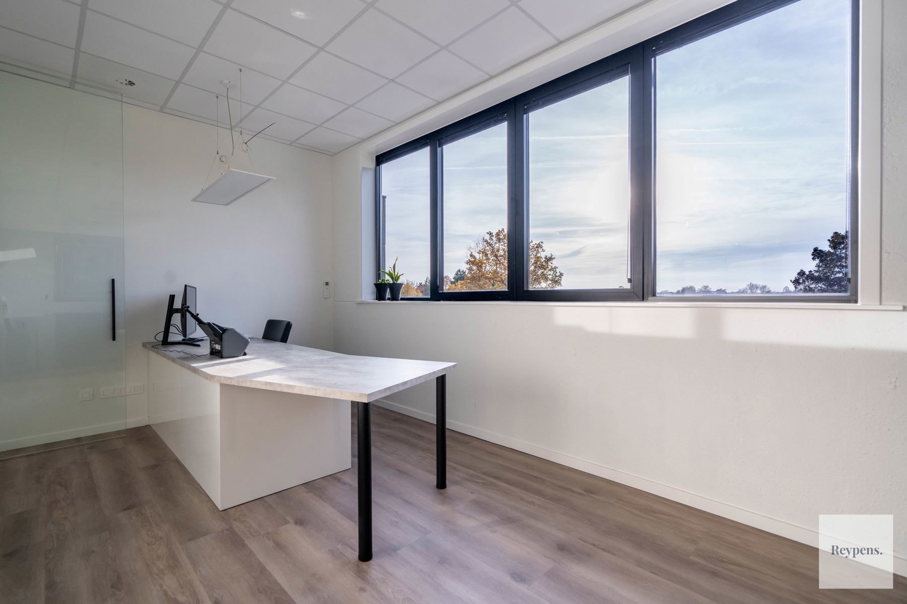 Polyvalente commerciële ruimte in KMO park foto 4