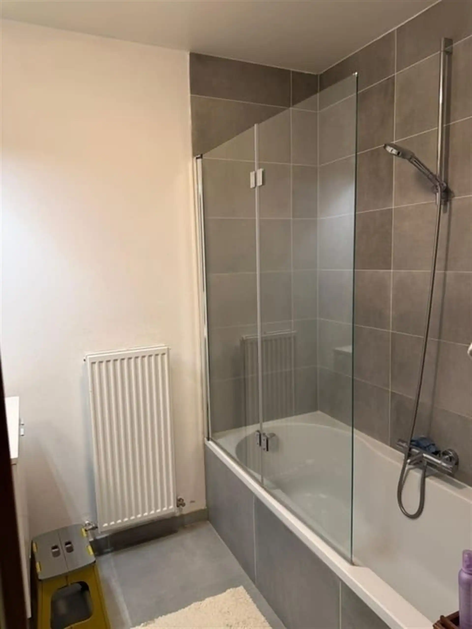 Recent instapklaar appartement met 2 slaapkamers! foto 8