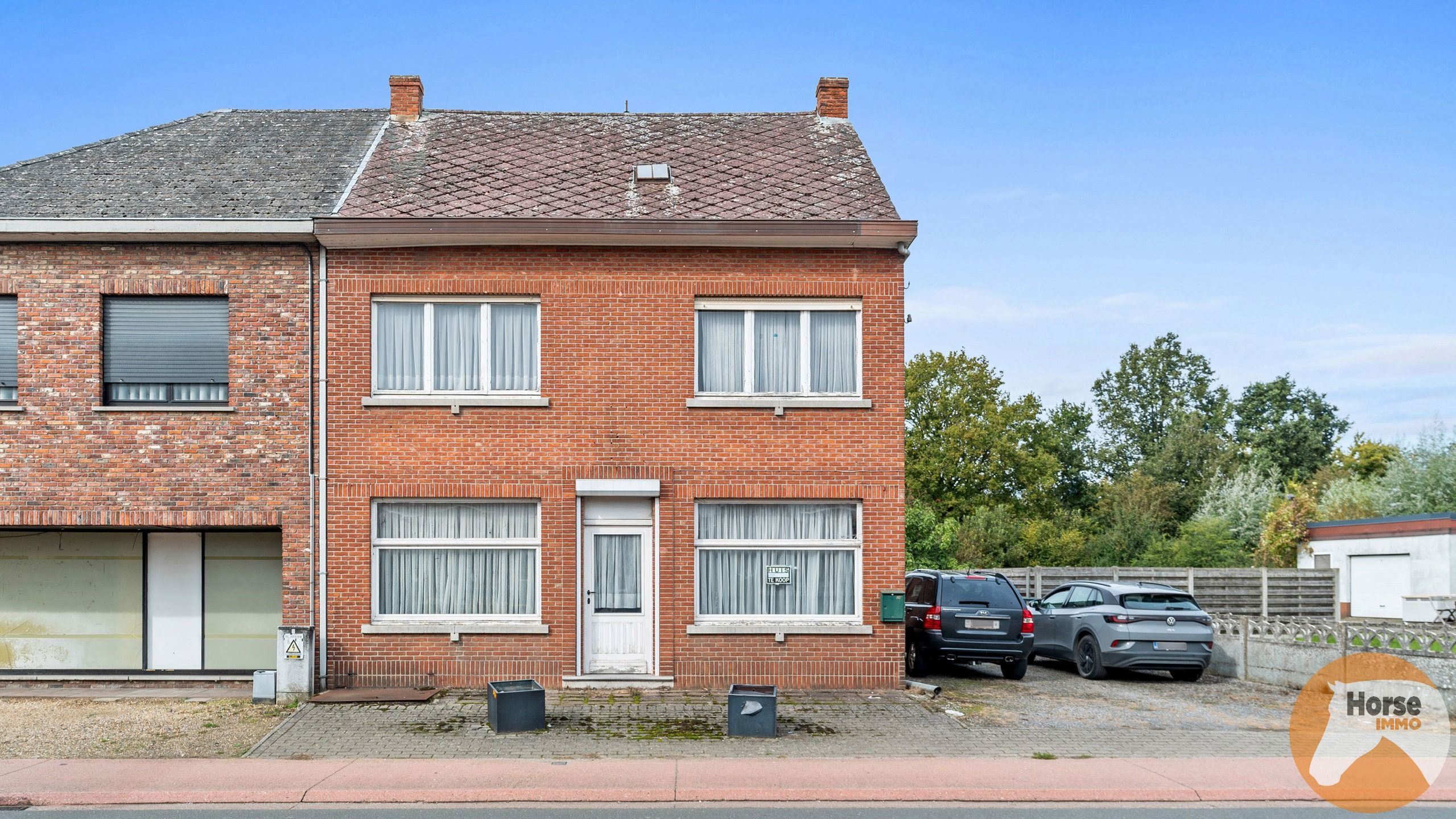 Hoofdfoto van de publicatie: SCHERPENHEUVEL-ZICHEM - Te renoveren 3 gevelwoning met weide