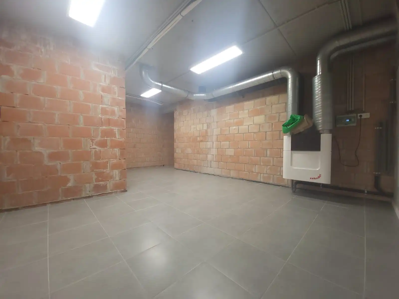 Exclusief gelegen handelsruimte in centrum Deinze foto 9