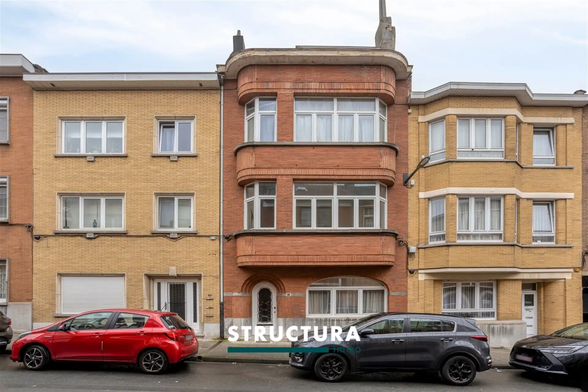 Interesseant appartement op een ideale locatie in Ganshoren. foto {{pictureIndex}}