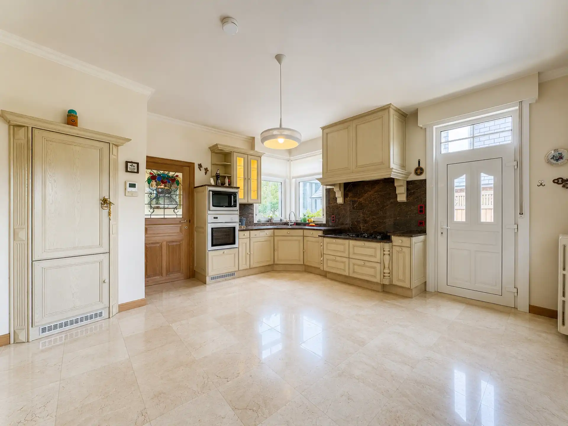 Instapklare villa in de gegeerde Dumontwijk te De Panne foto 3