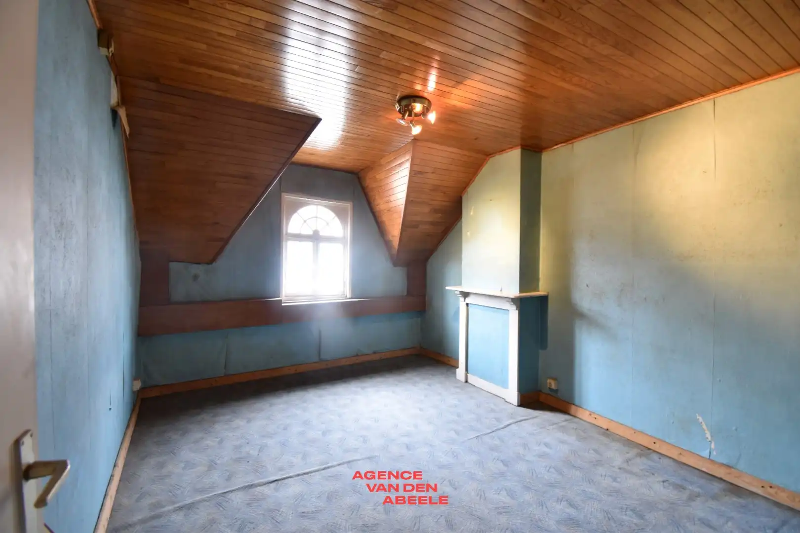 Winkelruimte met woonst in de Brugse binnenstad. foto 22