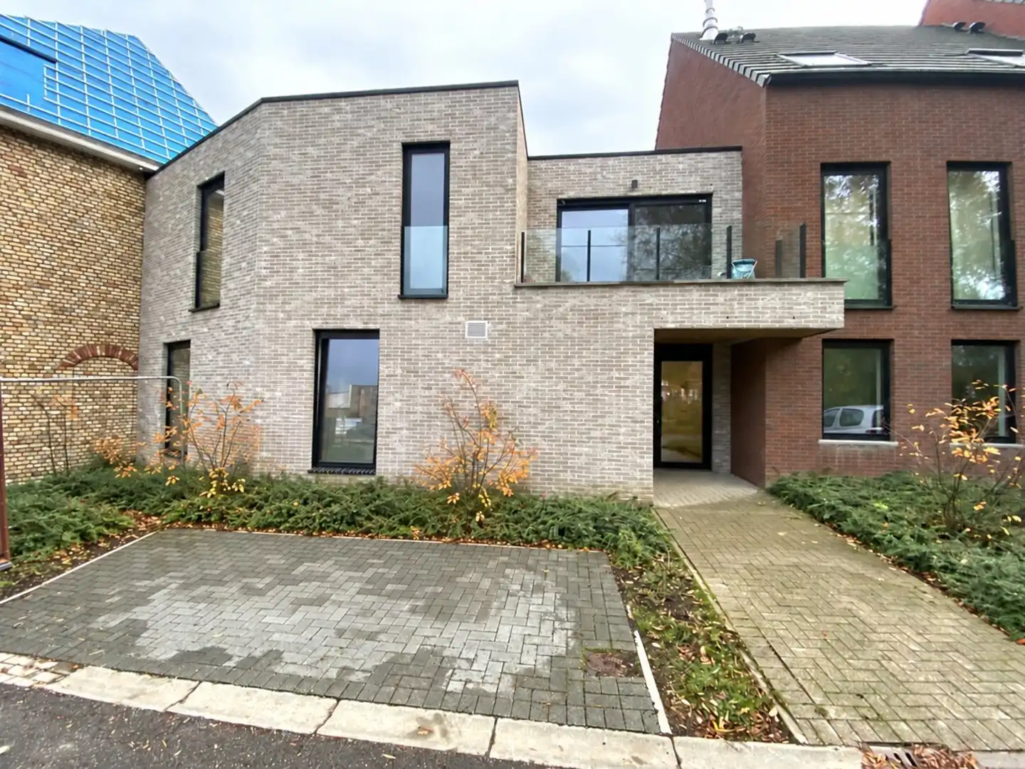 Moorslede – Lichtrijk nieuwbouwappartement met 2 slaapkamers en zonnig terras foto {{pictureIndex}}