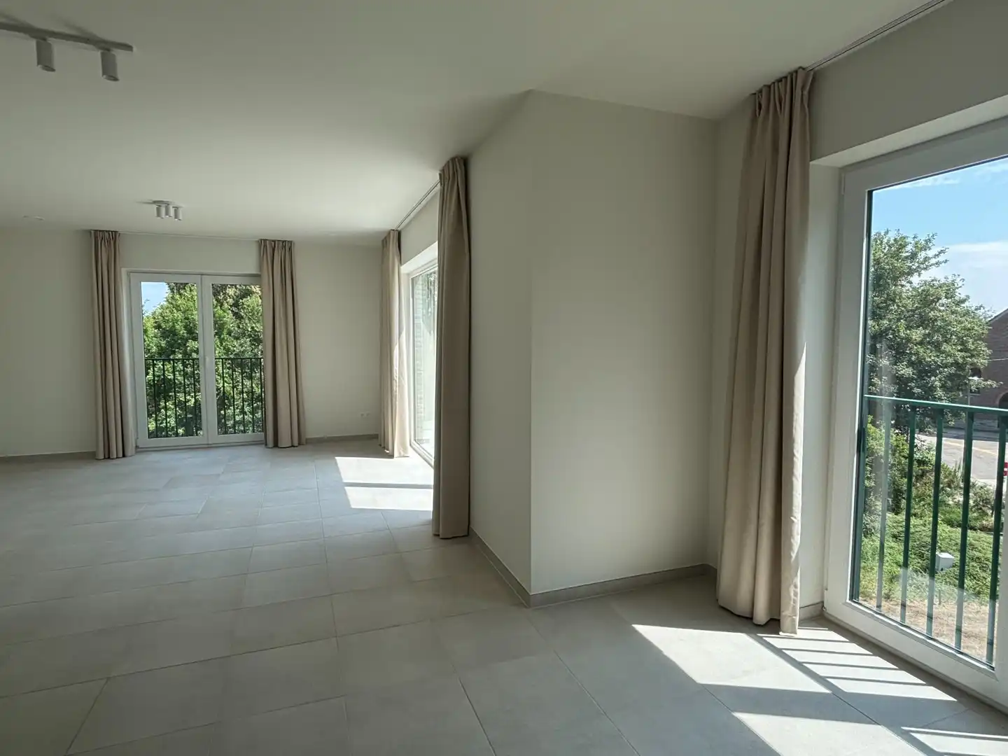 Stijlvol nieuwbouwappartement met 2 slaapkamers, ruim terras, ondergrondse staanplaats en berging in Residentie Groenloo – Koningslo (Vilvoorde) foto 9
