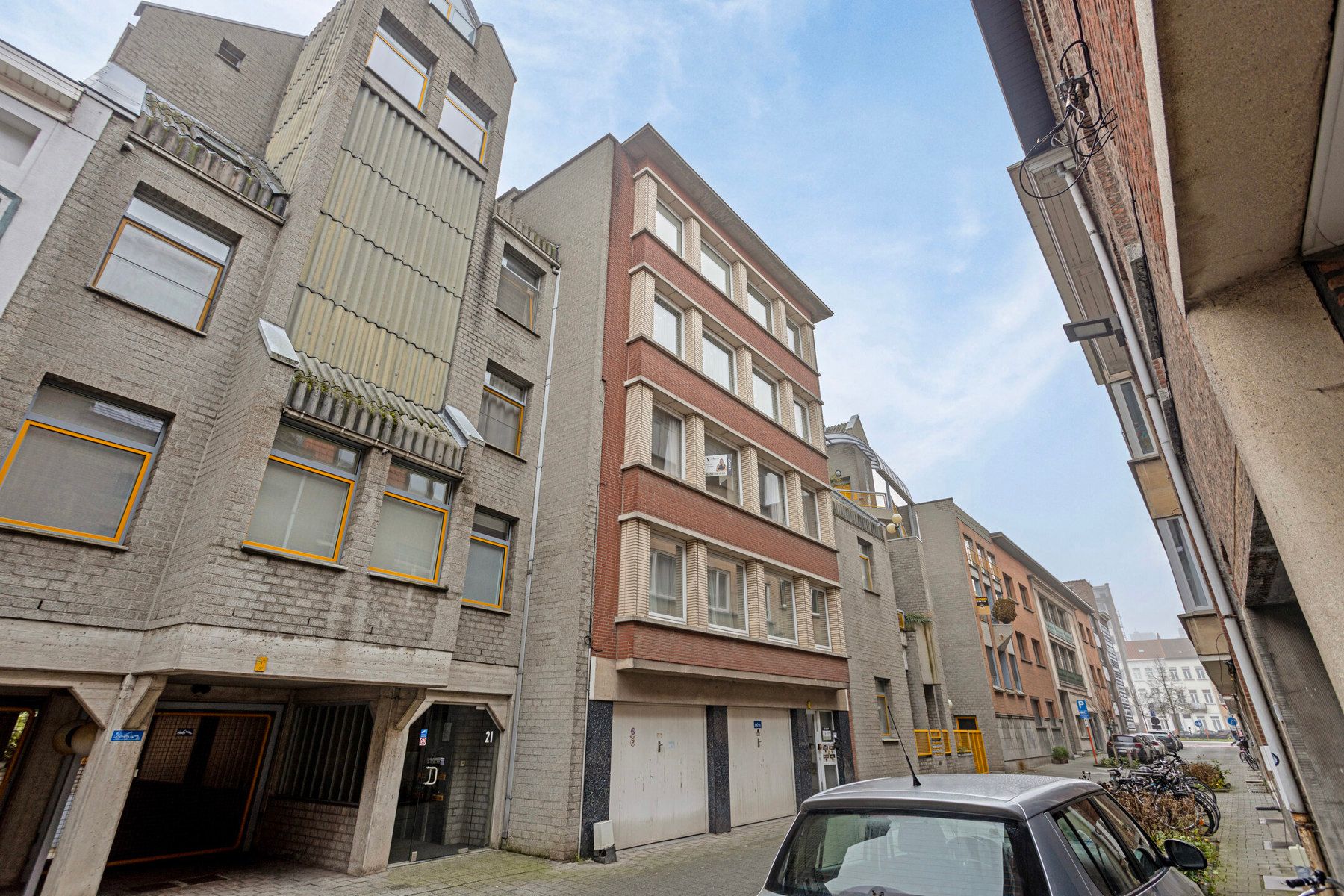 Dubbele inpandige garage in centrum Mechelen  foto 2