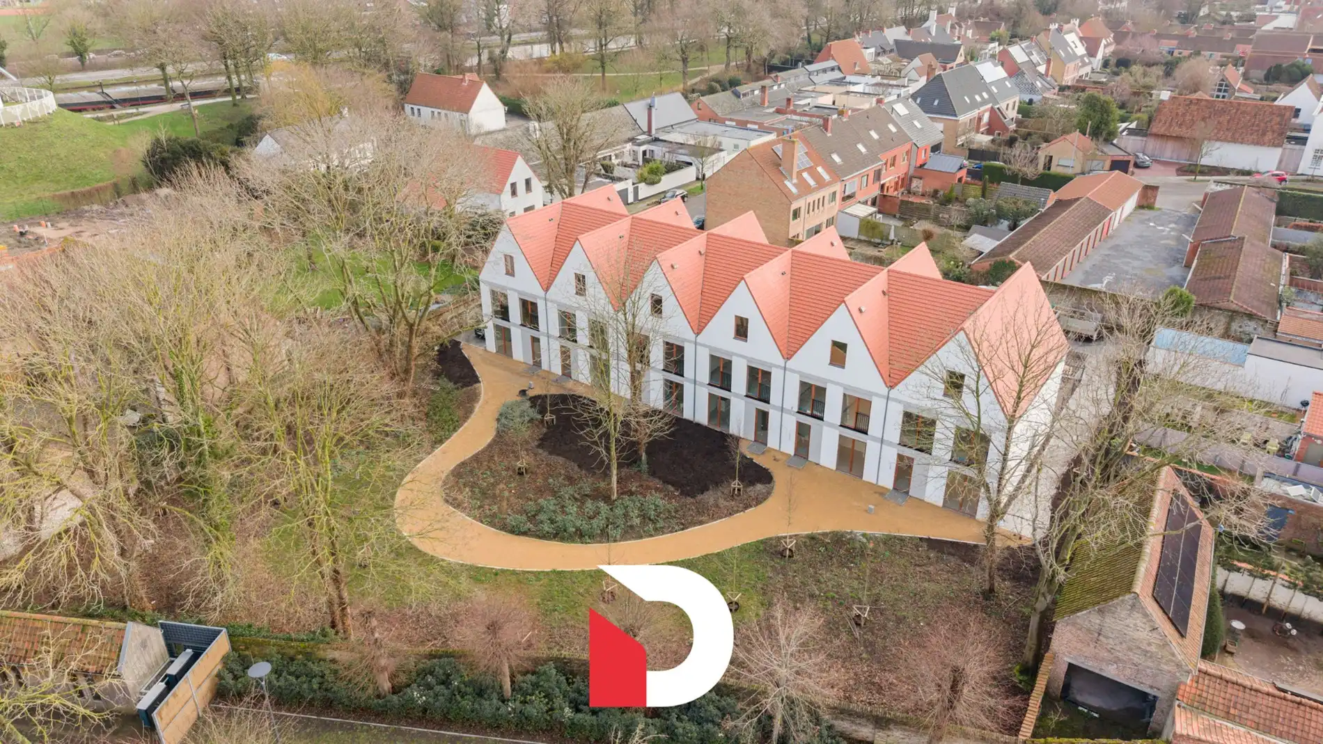 Duurzame nieuwbouwwoningen aan park in centrum van Brugge foto {{pictureIndex}}