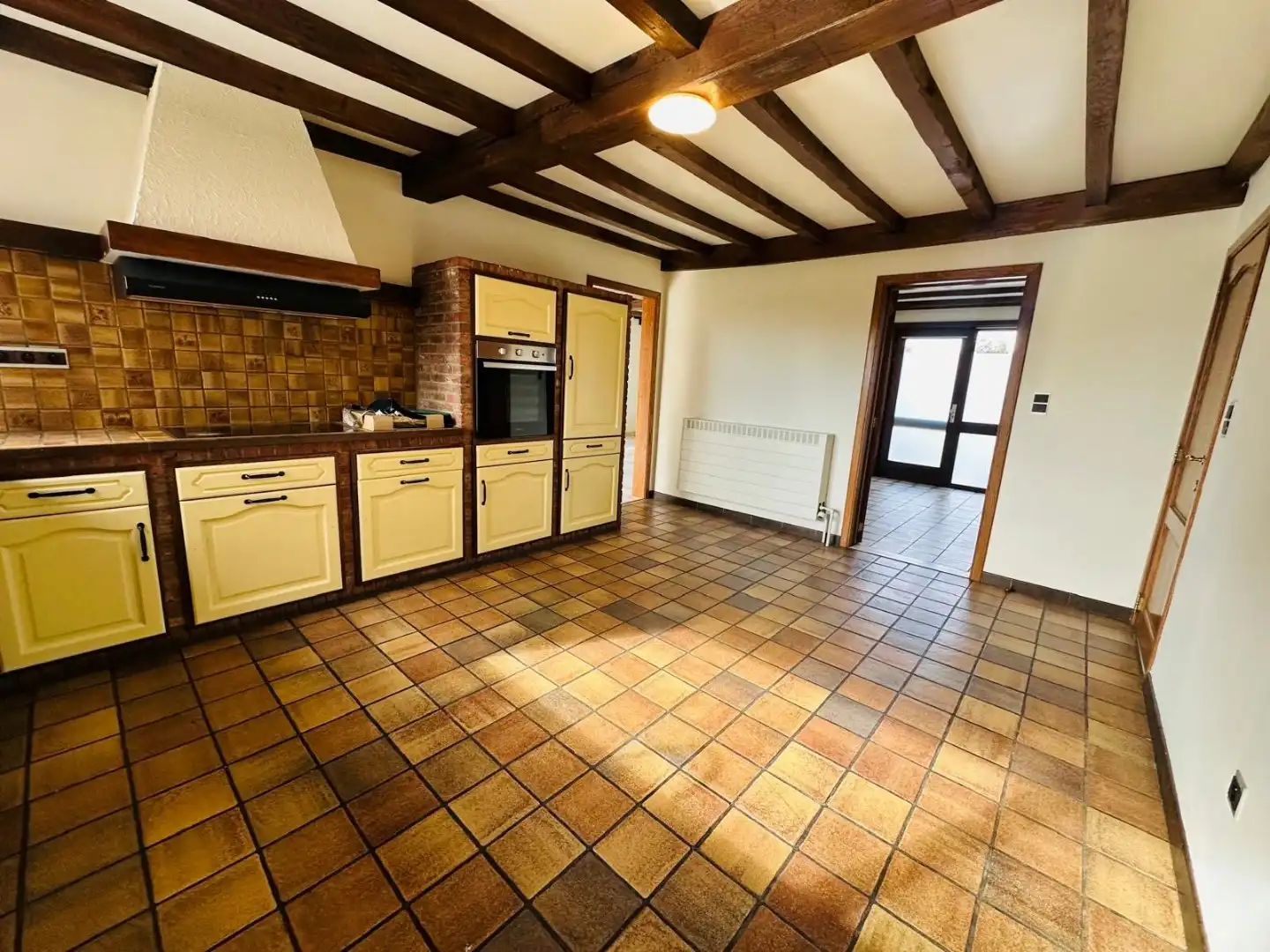 Eigentijdse vrijstaande woning te Peer foto 3