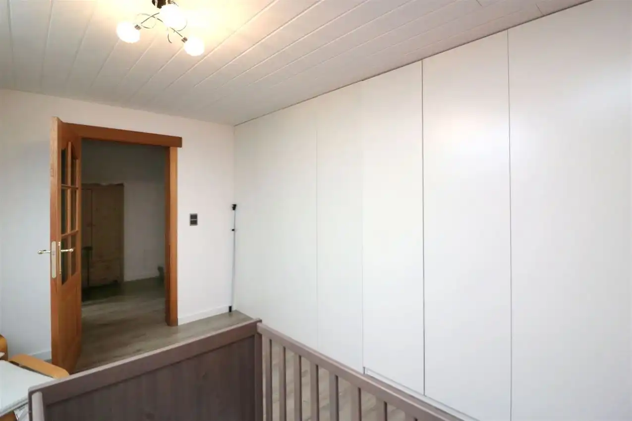 Villawoning met tuin op een goede locatie foto 29