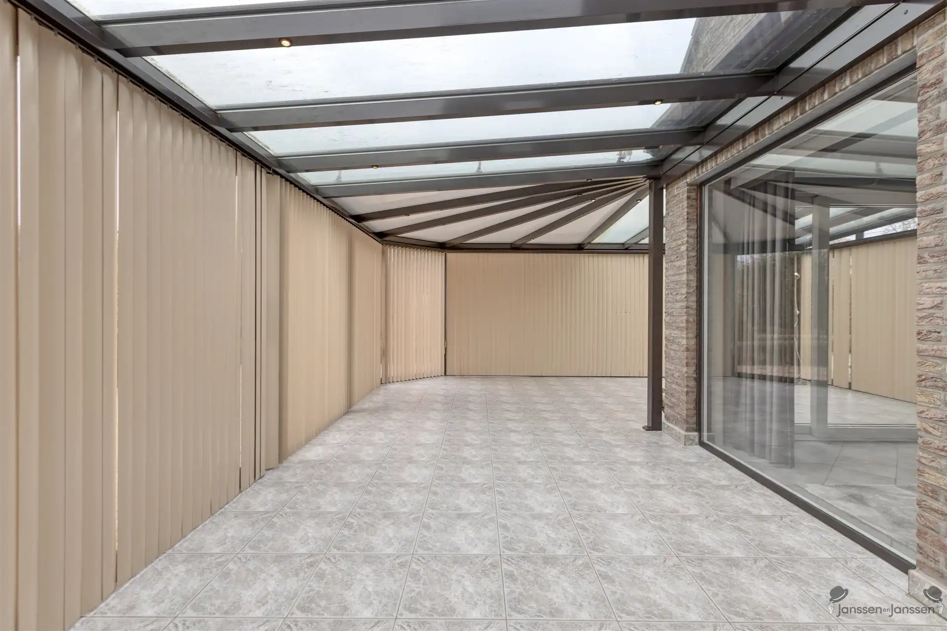 Ruime, goed onderhouden woning met prachtige tuin in Geel foto 24