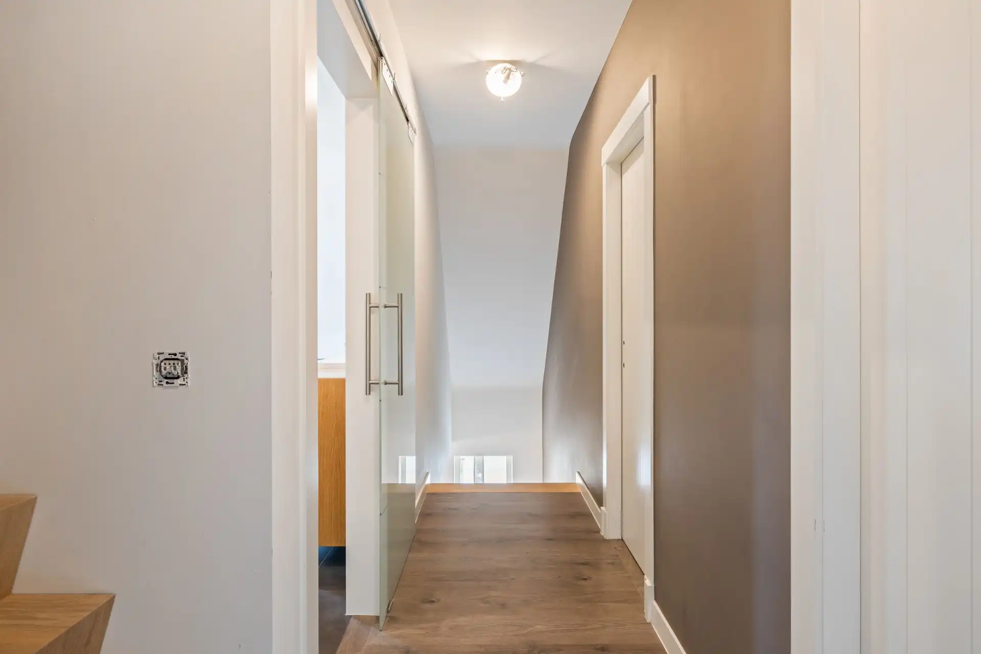 Recente gezinswoning op een uitstekende locatie in Sint-Gillis-Waas foto 14