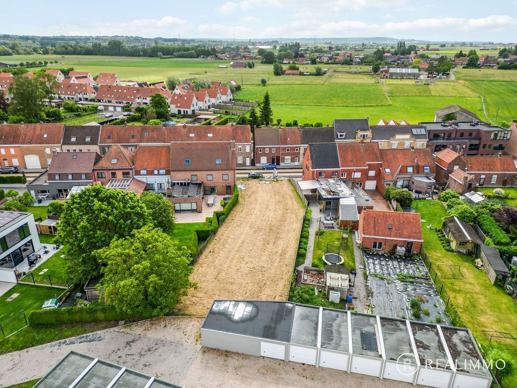 751m² bouwgrond te Sint-Lodewijk! Ideaal voor wonen & werken foto 6
