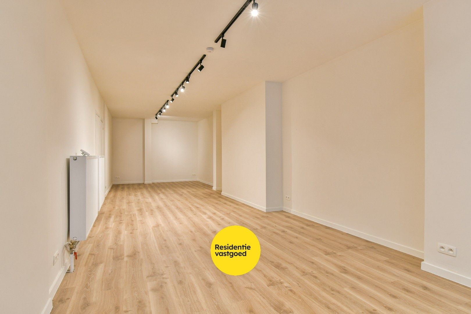 Gelijkvloerse handelsruimte op toplocatie te Oostende foto 5