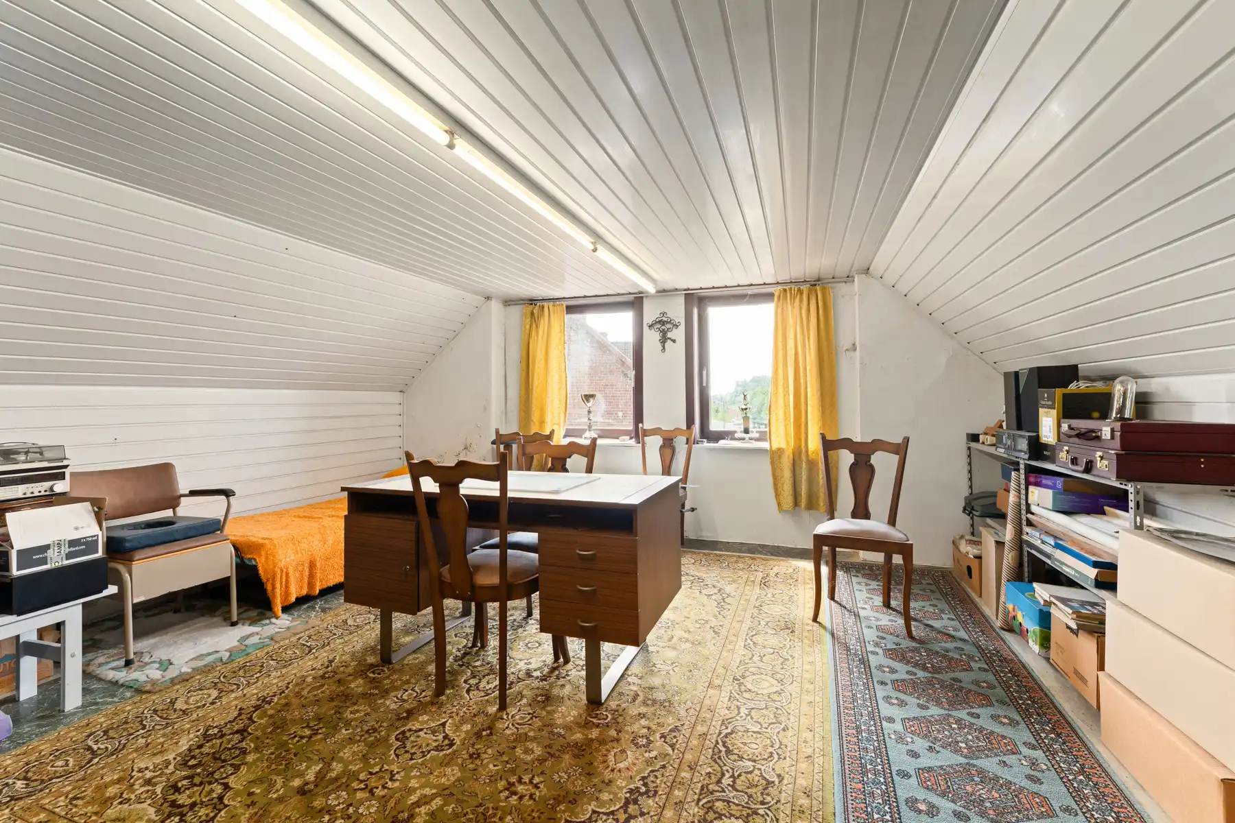 Ruime woning met diepe tuin in het centrum van Tielt  foto 19