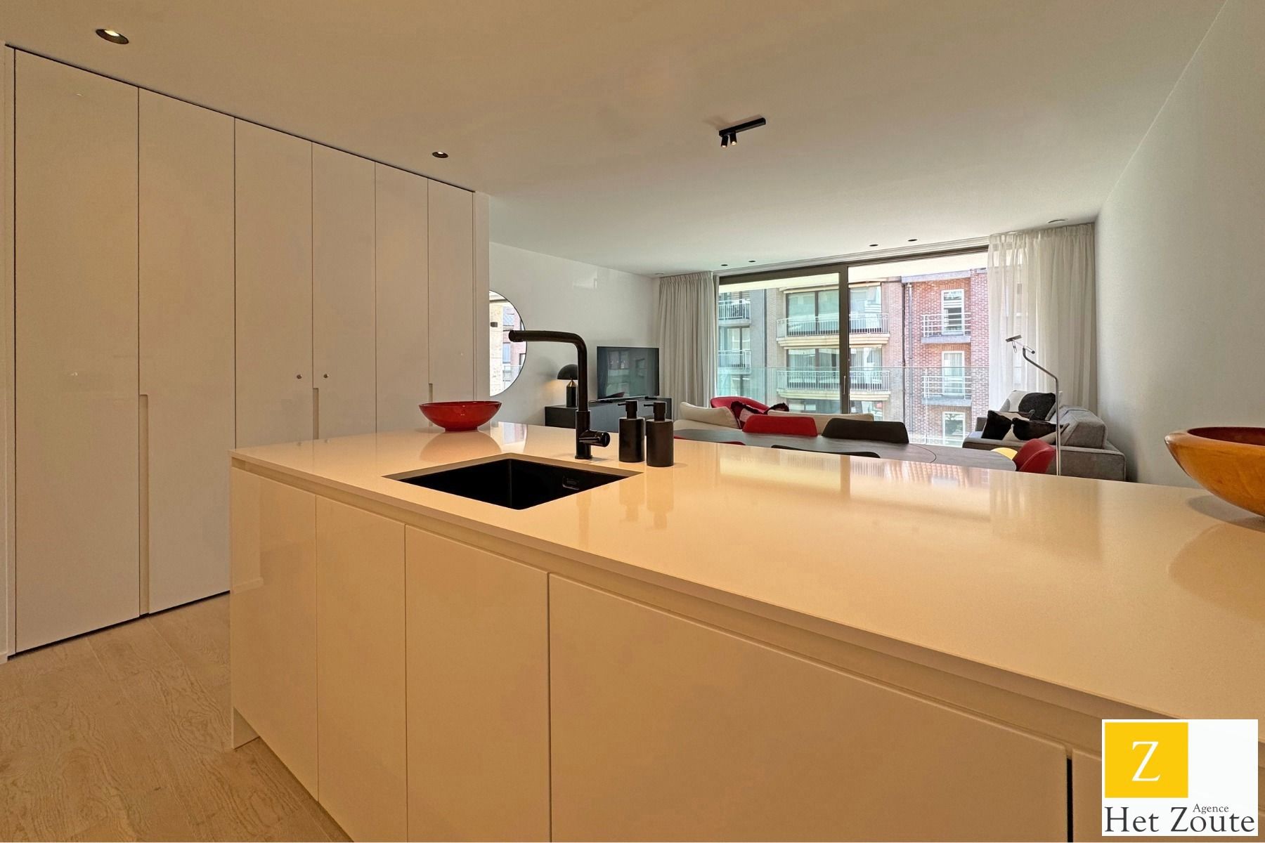 Hoogwaardig afgewerkt app op toplactie met aangenaam terras foto 10