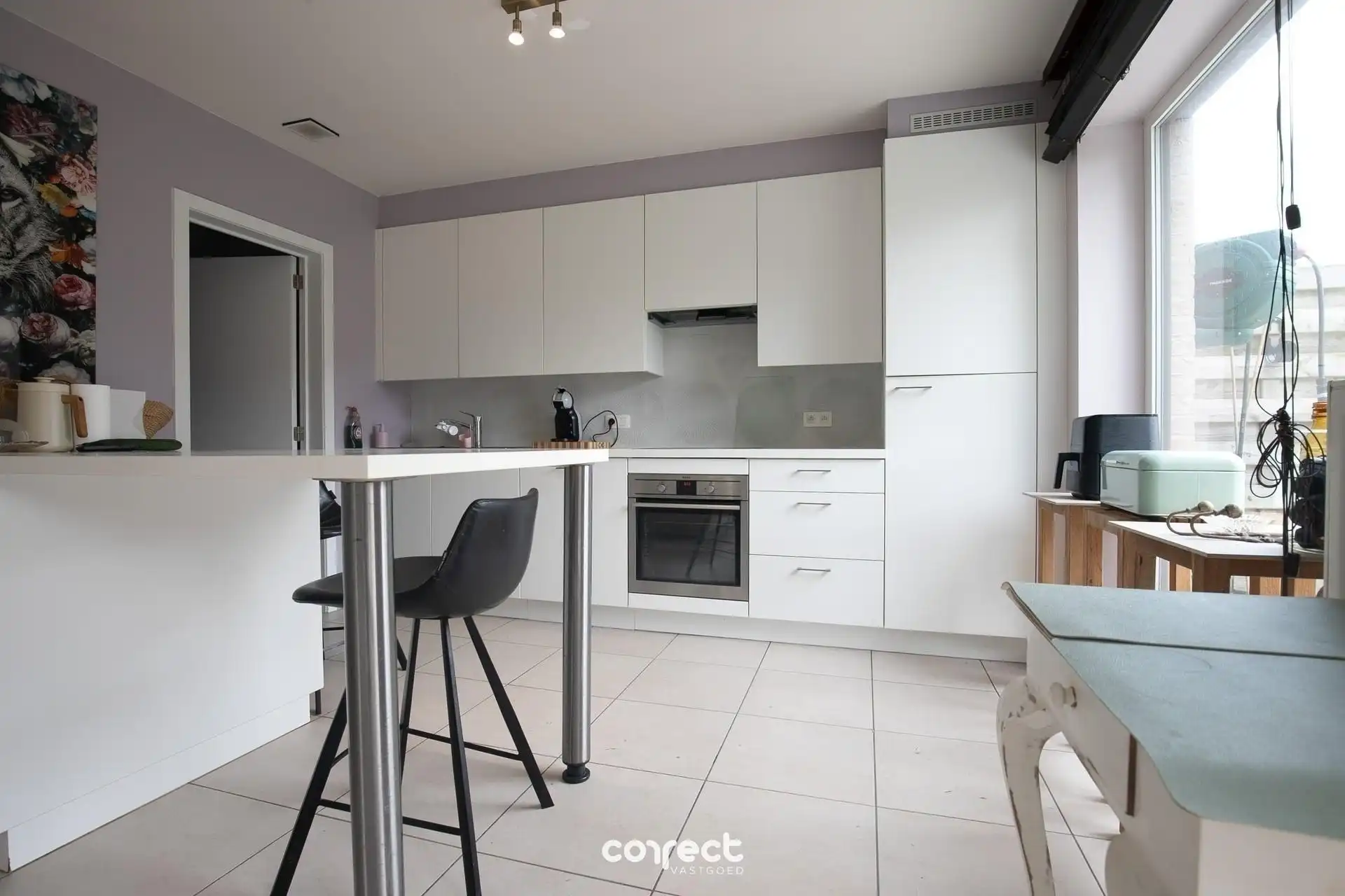 Recente woning met garage en 3 slaapkamers. foto 5