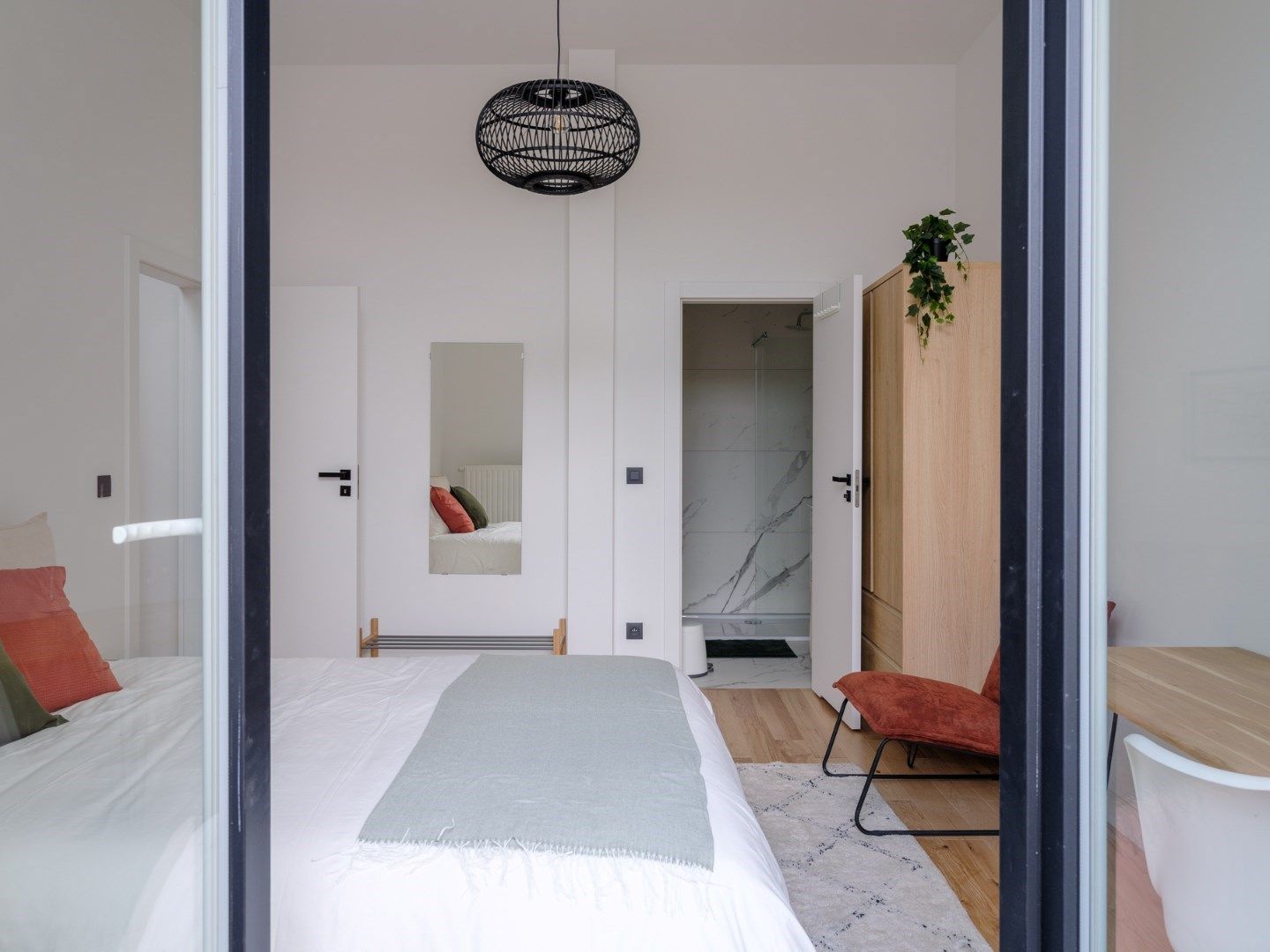 Gerenoveerde opbrengsteigendom met 6 hoogwaardige kamers in Gent foto 22