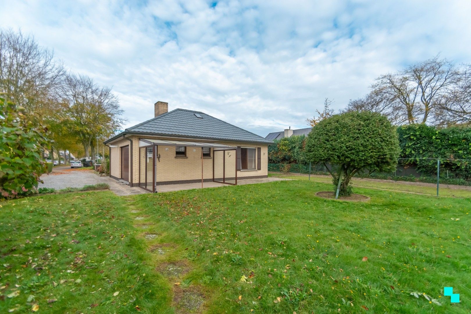 Te renoveren bungalow in de fruitwijk van Merelbeke foto 25