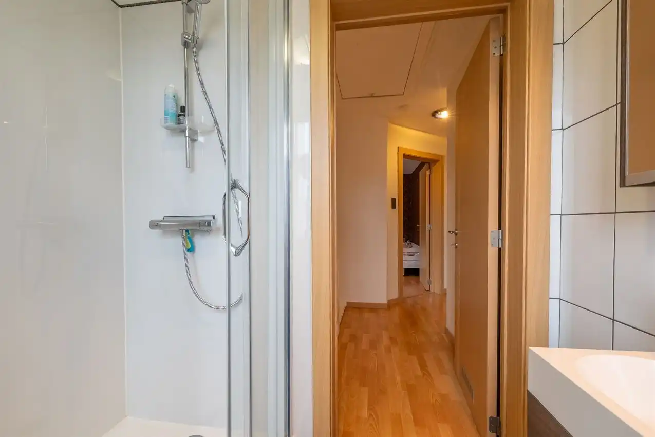 Gunstig gelegen woning met 3 slpk, tuin, carport, garage foto 27