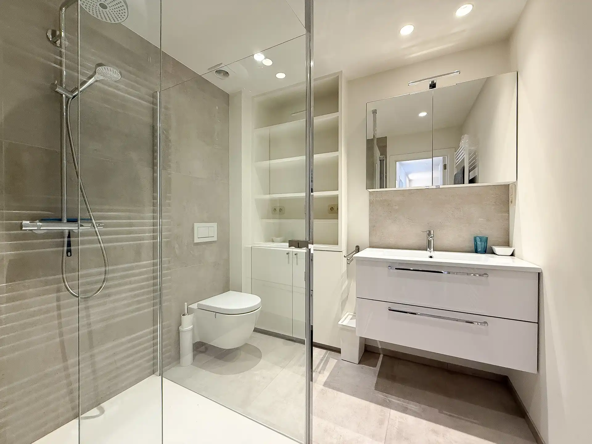 Duplex dakappartement met zonneterrassen nabij Rubensplein foto 18