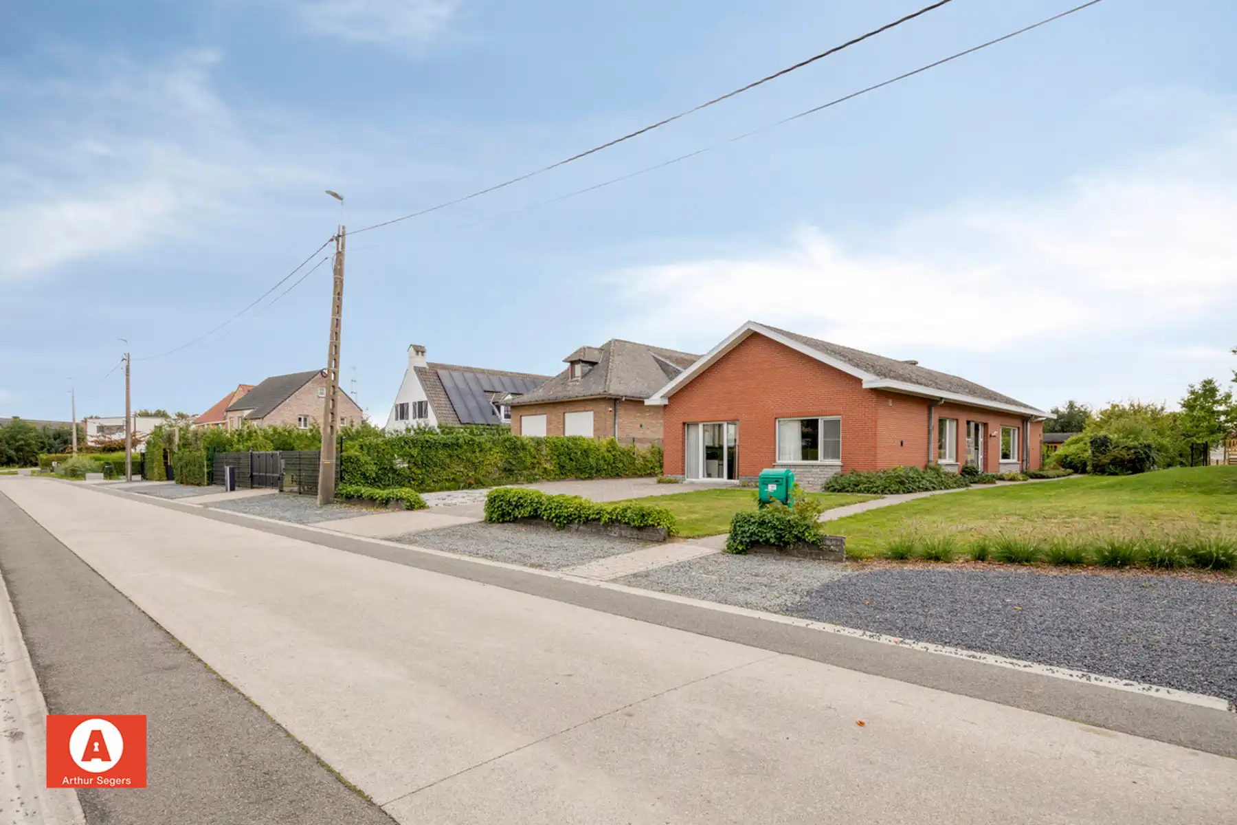 Hoofdfoto van de publicatie: IN OPTIE - Statige Open Bebouwing (Bungalow) op toplocatie!