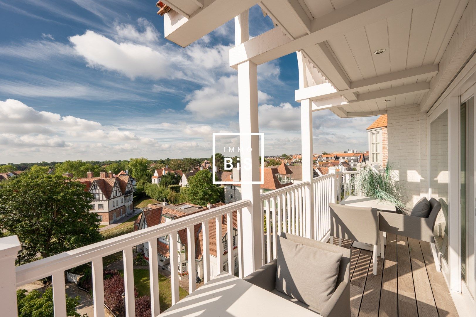 Uitzonderlijk prachtig gemeubeld appartement op de Kustlaan nabij het Albertplein foto 7