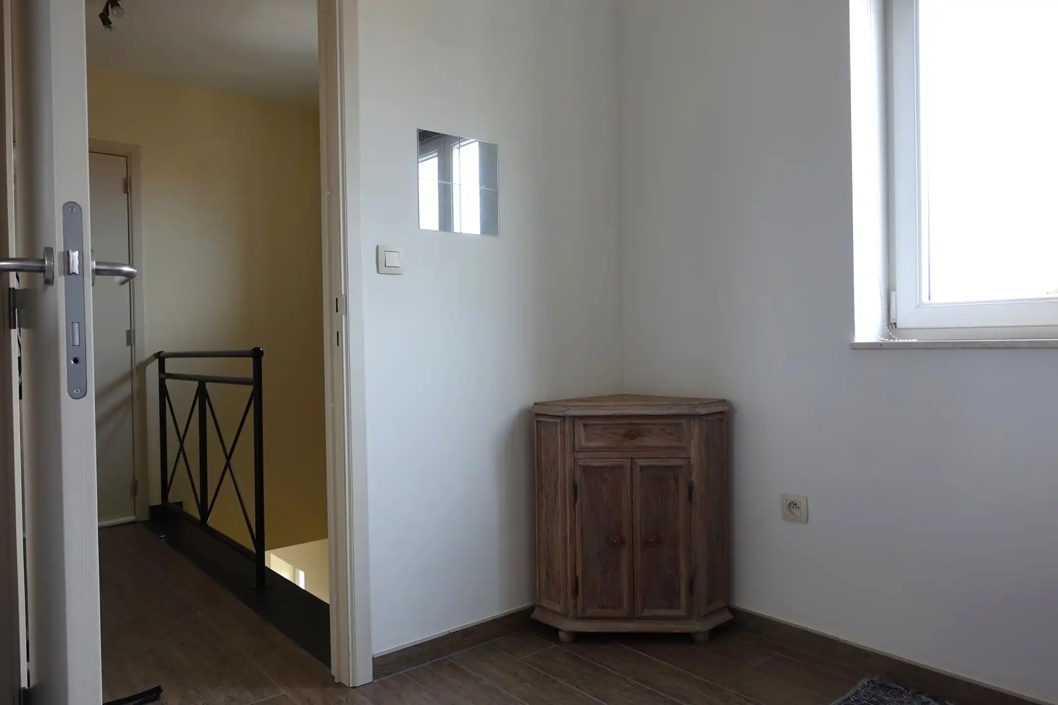 Recente woning met 3 slpks, garage en tuin van 357 m². foto 11